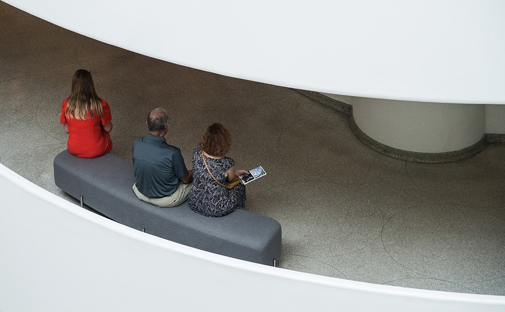 The Three Sitters, Guggenheim Museum 